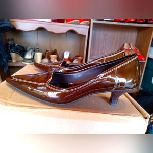 Brown patent kitten heels
